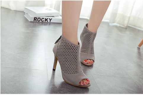 cut out ankle boots flat