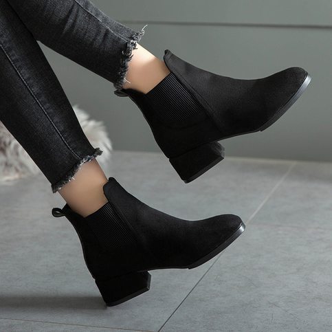 classy black boots