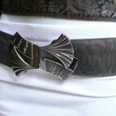 Women hip waist elastic gray faux leather belt metal fans buckle size s m
