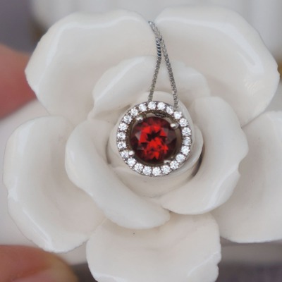 Natural red garnet pendant necklace 925 sterling silver pendant round brilliant faceted topaz gift for girlfriend(free silver chain)