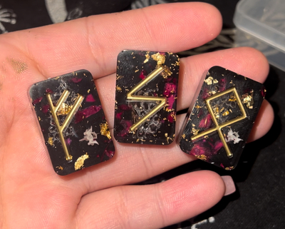 Snake Vertabrea Elder Furthark Runes 