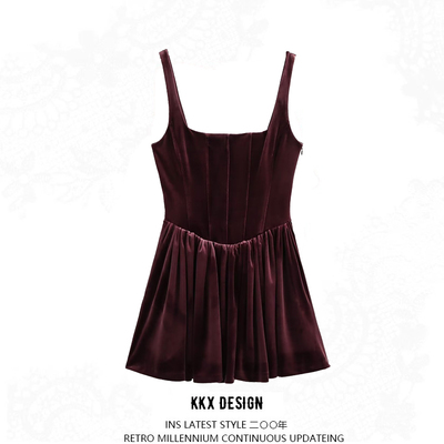Sexy small sling design waist velvet dress