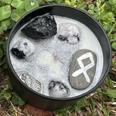 Small odin altar candle 