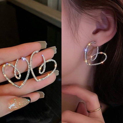 Fashion shining hollow out heart earrings for women girls jewelry gift - Thumbnail 1
