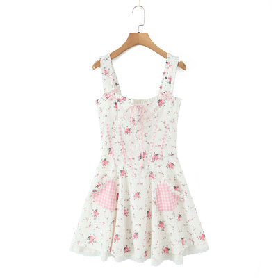 Bow heart pocket herringbone waist rose print dress