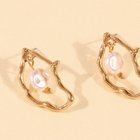 Women Fashion Elegant Irregular Pearl Earring - Thumbnail 2