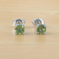 BOXED GIFT/925 Peridot Stud Earrings/Silver Peridot Stud Earrings/August Birthstone /Peridot Jewellery/Peridot Jewelry/Peridot Jewelery - Thumbnail 1