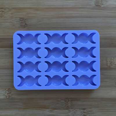 Triple moon silicone mold