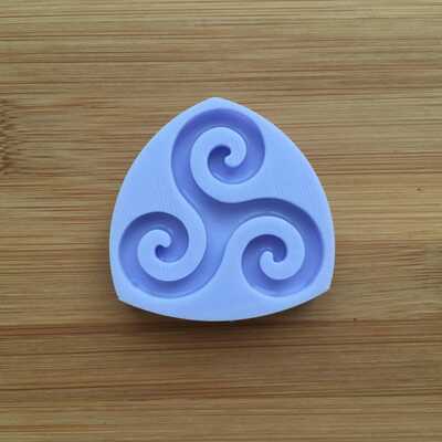 Triple spiral silicone mold