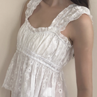 Strapless hollow neck lace flower cropped top - Thumbnail 5