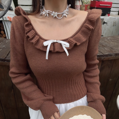 Lace collarbone exposed round neck ribbon bow knitted sweater