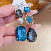 French Luxury Water Drop Rhinestone Earrings & Pearl Necklace Set - Thumbnail 3