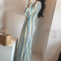Yarn-dyed loose V-neck long-sleeved dress - Thumbnail 2