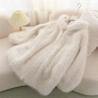Kawaii Thickened Loose Winter Jacket with Cute Rabbit Ears - Thumbnail 3