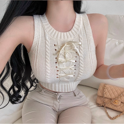 Round neck cross-strap short sleeveless knitted vest