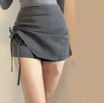 Small pleated side tie bow skirt