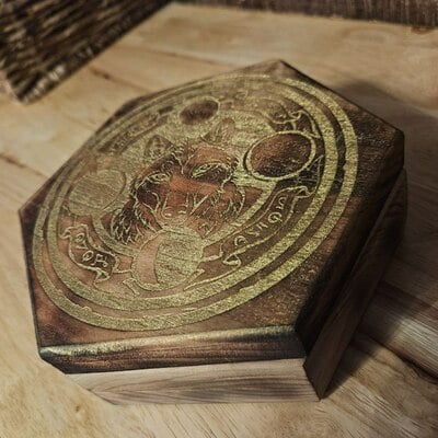 Amurescan king dice/jewelry box