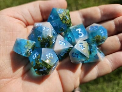 Tide Pool Hard-Edged Dice Set