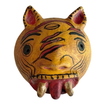 Coconut mask. collectibles. home decoration. wall decoration. interior decoration. mexican mask. mexican craft. mexican folk art.