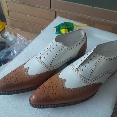 Hot sale men's christmas two tone genuine leather lace up wingtip shoes