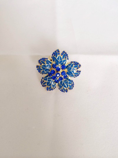 Elegant Flower Bling Ring