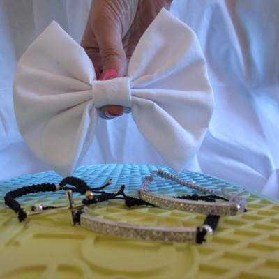 White bow