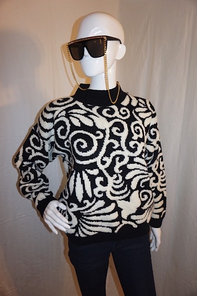 Vintage autograph black/white sweater, size l