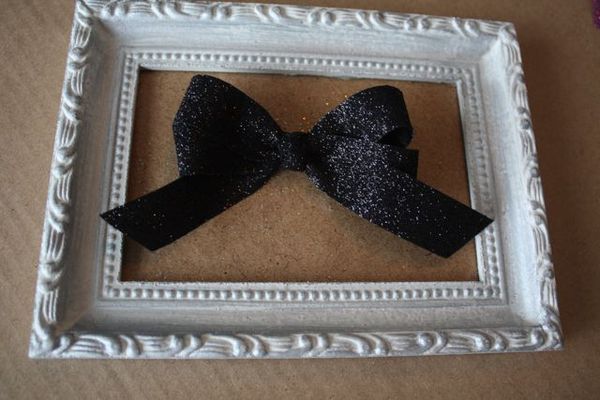Sparkly Black Bow 