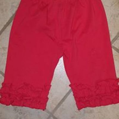 Red ruffle shorts - Thumbnail 2