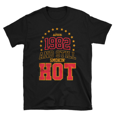 Born in 1982 unisex t-shirt